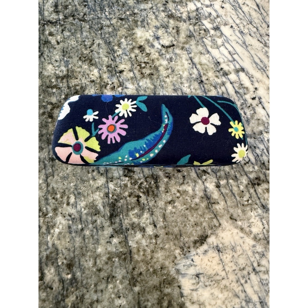 Vera Bradley Eyeglass Case/Hard Clam Shell Blue Floral - Picture 2 of 3